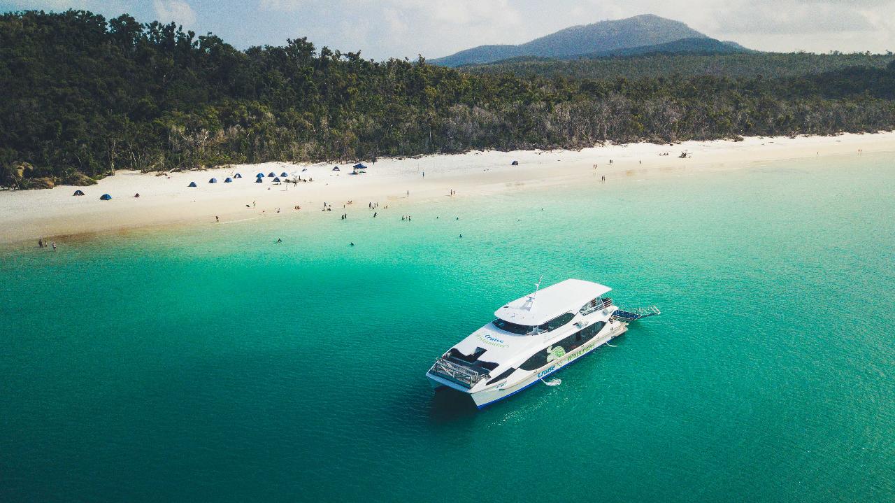 Cruise Whitsundays - Whitehaven Beach Morning Tour (Airlie)